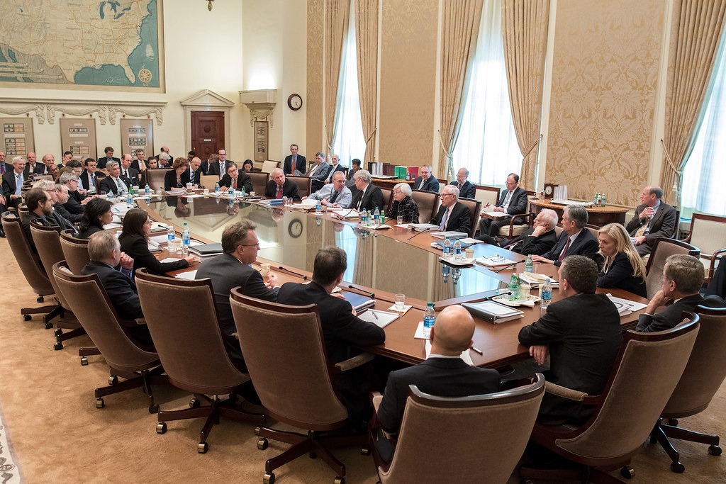 Setelah Rapat FOMC The Fed Putuskan Kembali Tahan Suku Bunga